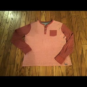 Men’s Eddie Bauer Henley Shirt